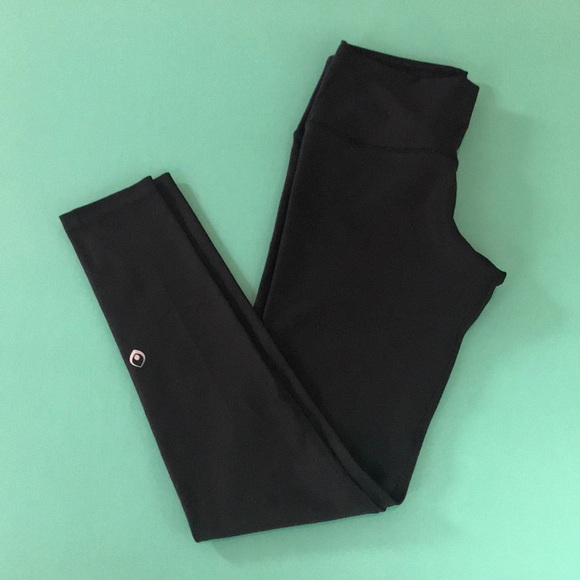 Activewear- brand new black leggings - Picture 1 of 7